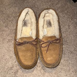 Women’s Tan Ugg Dakota Wool Lined Suede